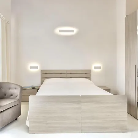 Hotel With Breakfast Included In Palau *