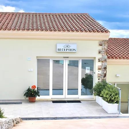 Hotel With Breakfast Included In Palau